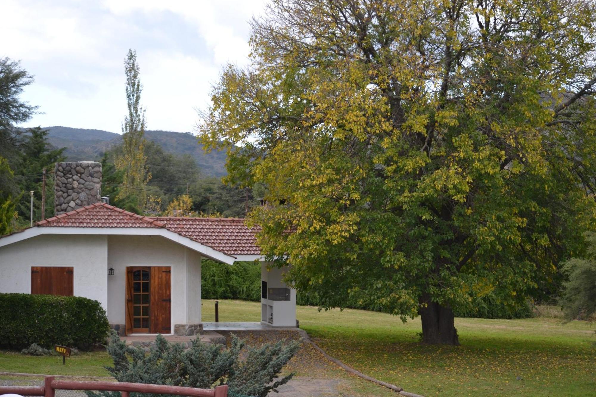 Cabanas Los Algarrobos Villa General Belgrano Εξωτερικό φωτογραφία