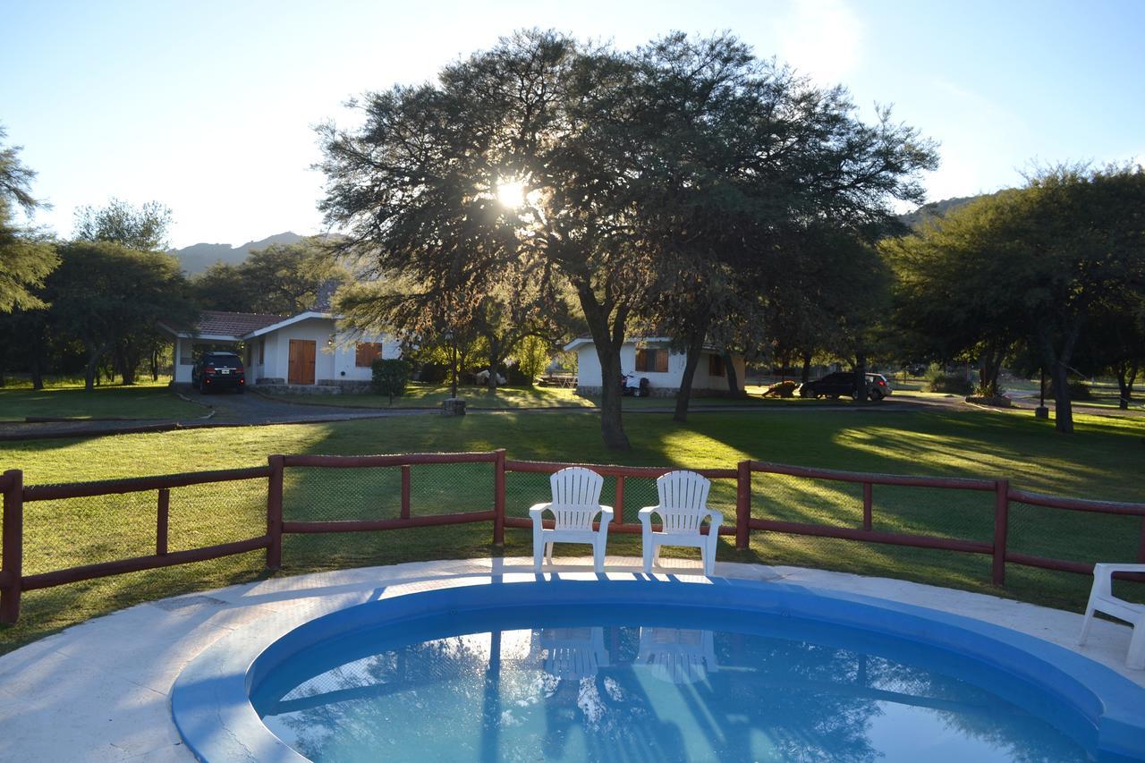 Cabanas Los Algarrobos Villa General Belgrano Εξωτερικό φωτογραφία